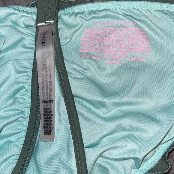 Victoria secret bikini - Picture 3 of 3